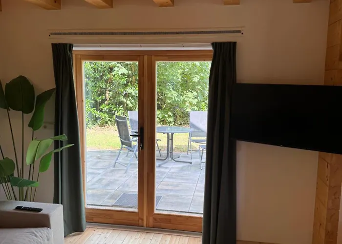 Semesterbostad Huize Elena