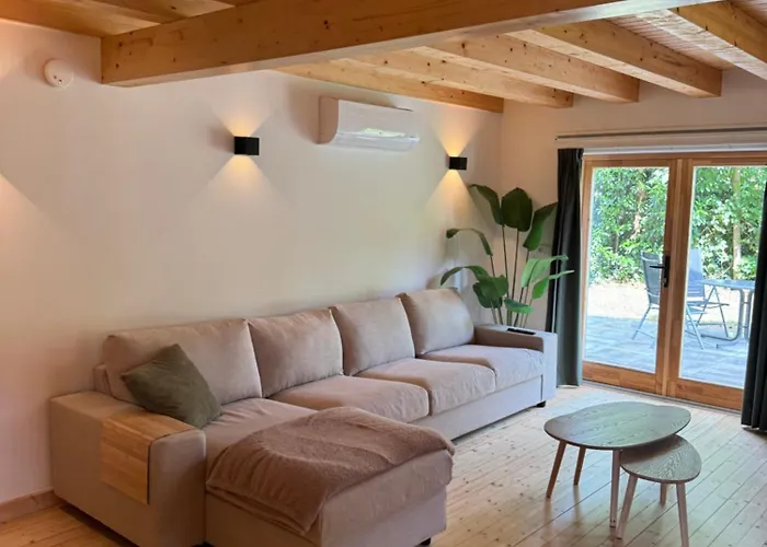 Huize Elena Semesterbostad