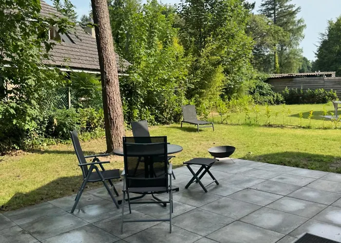 Huize Elena 度假居 *